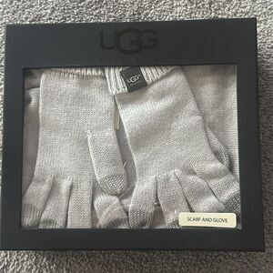 UGG Scarf and Gloves Set in Sand!